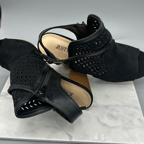 JustFab Black Peek Toe High Heel Ankle boot - Picture 5 of 6